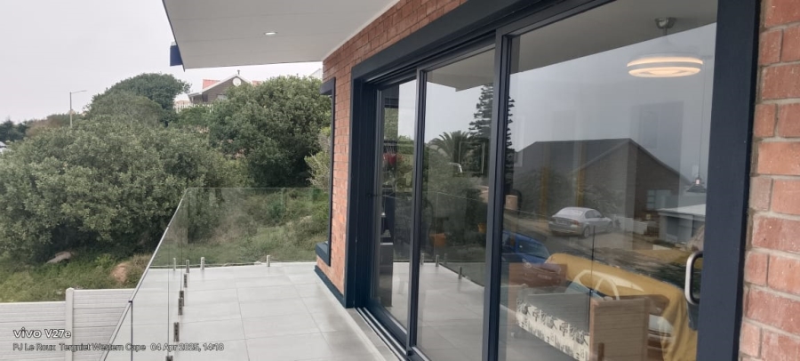 4 Bedroom Property for Sale in Tergniet Western Cape